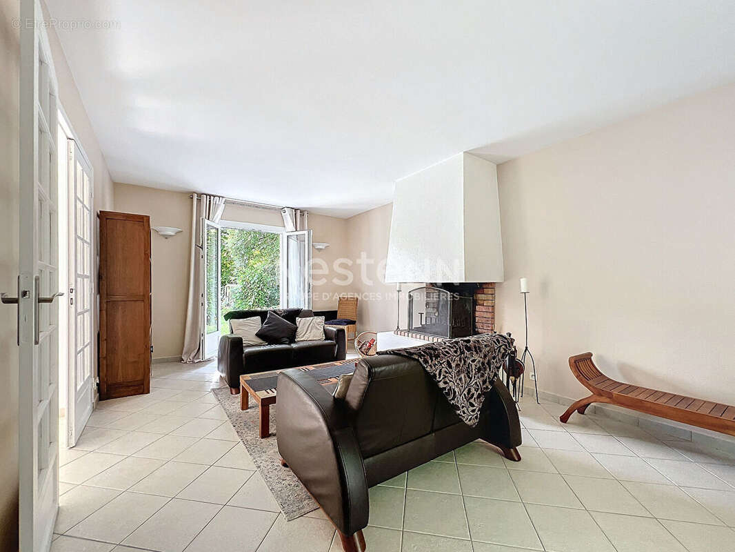 Maison Lamorlaye 7 pièce(s) 192 m2 , jardin 520 m² - photo 3