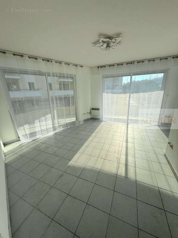 Appartement à MENTON