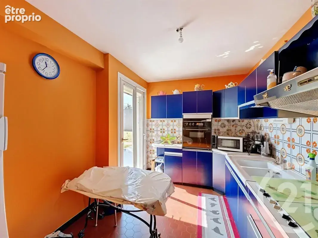 Maison 100 m² à Meyzieu  - photo 5