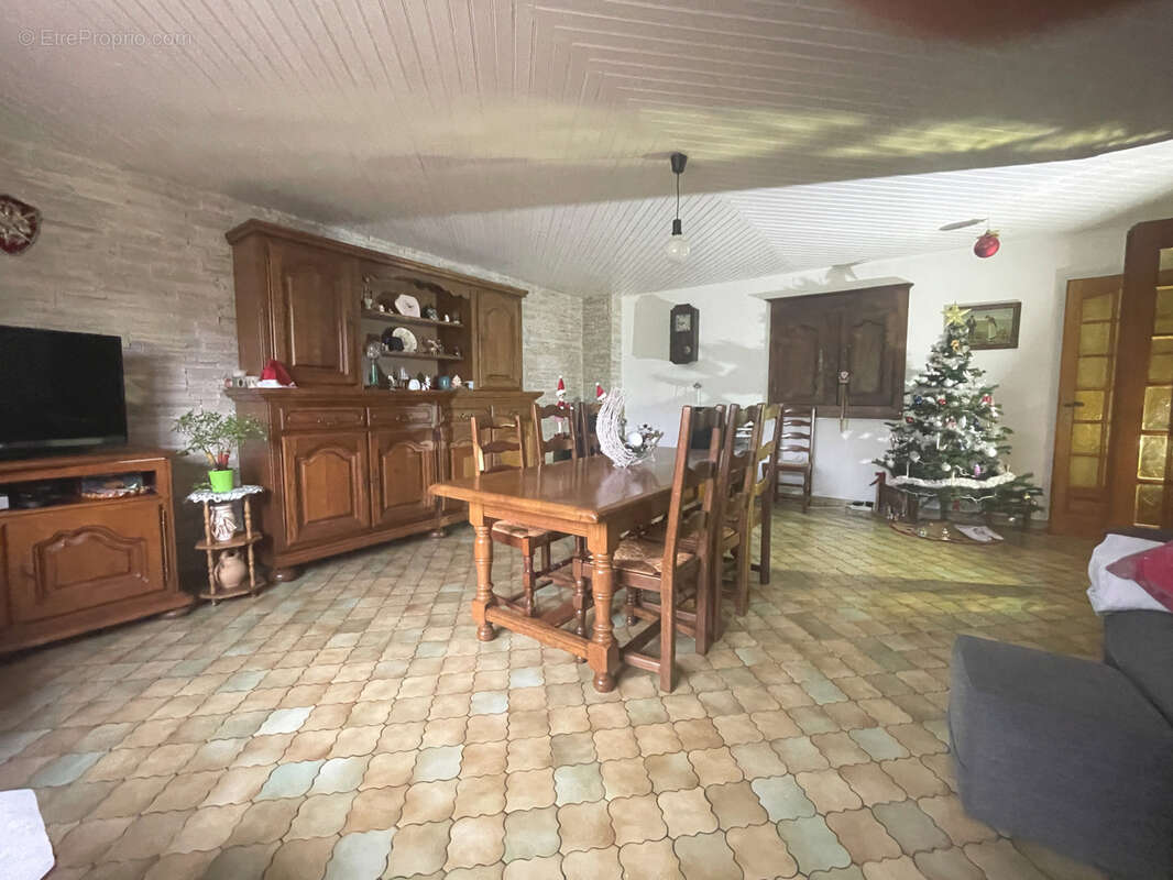 Maison à FRENELLE-LA-GRANDE