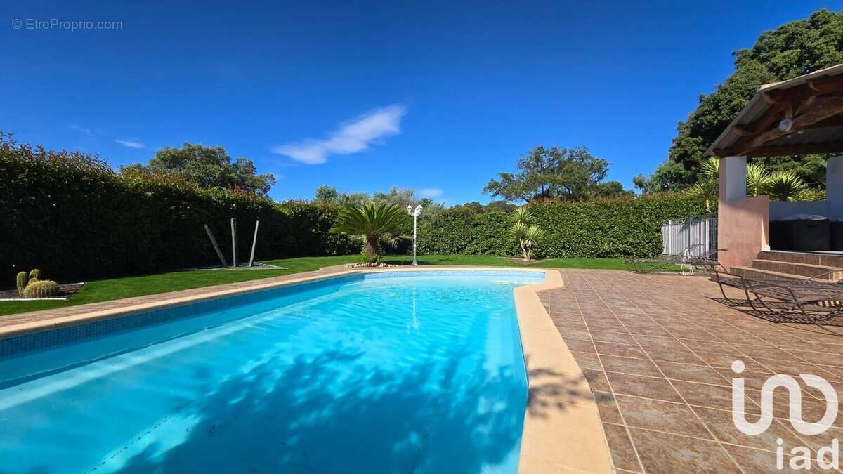 Photo 2 - Maison à LES ISSAMBRES