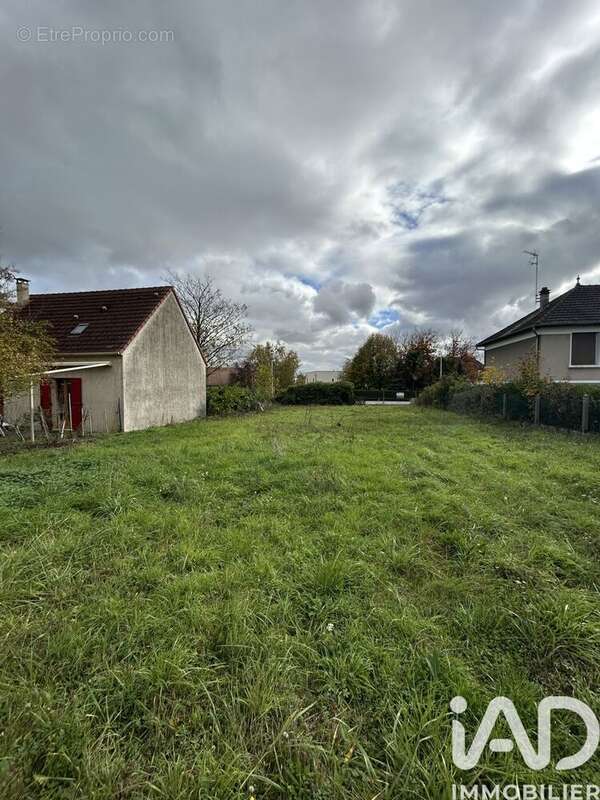 Photo 5 - Terrain à SAINT-DOULCHARD