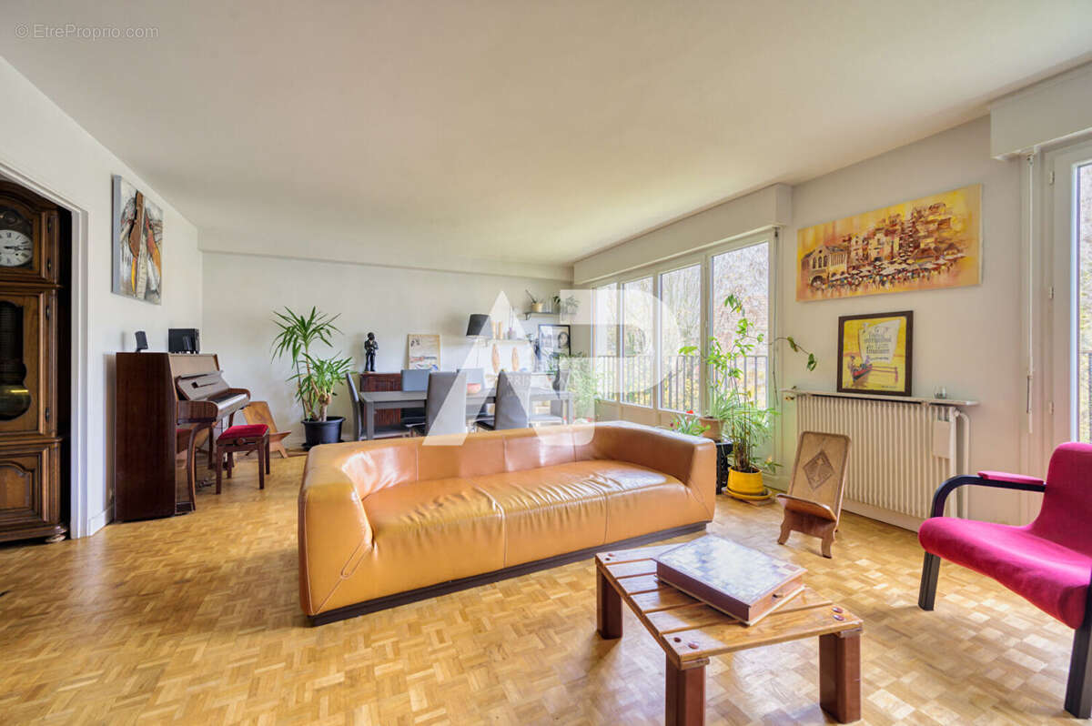 Appartement à CHAVILLE
