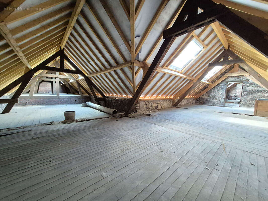 Appartement à GRENAY