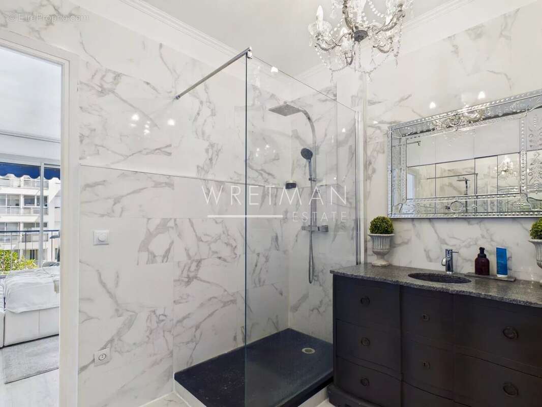 Appartement Lumineux avec Vue Mer, Centre-Ville de Beaulieu-sur-Mer - photo 13