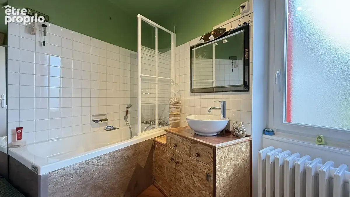 Grande maison de village rénovée avec dépendance et jardin - photo 11