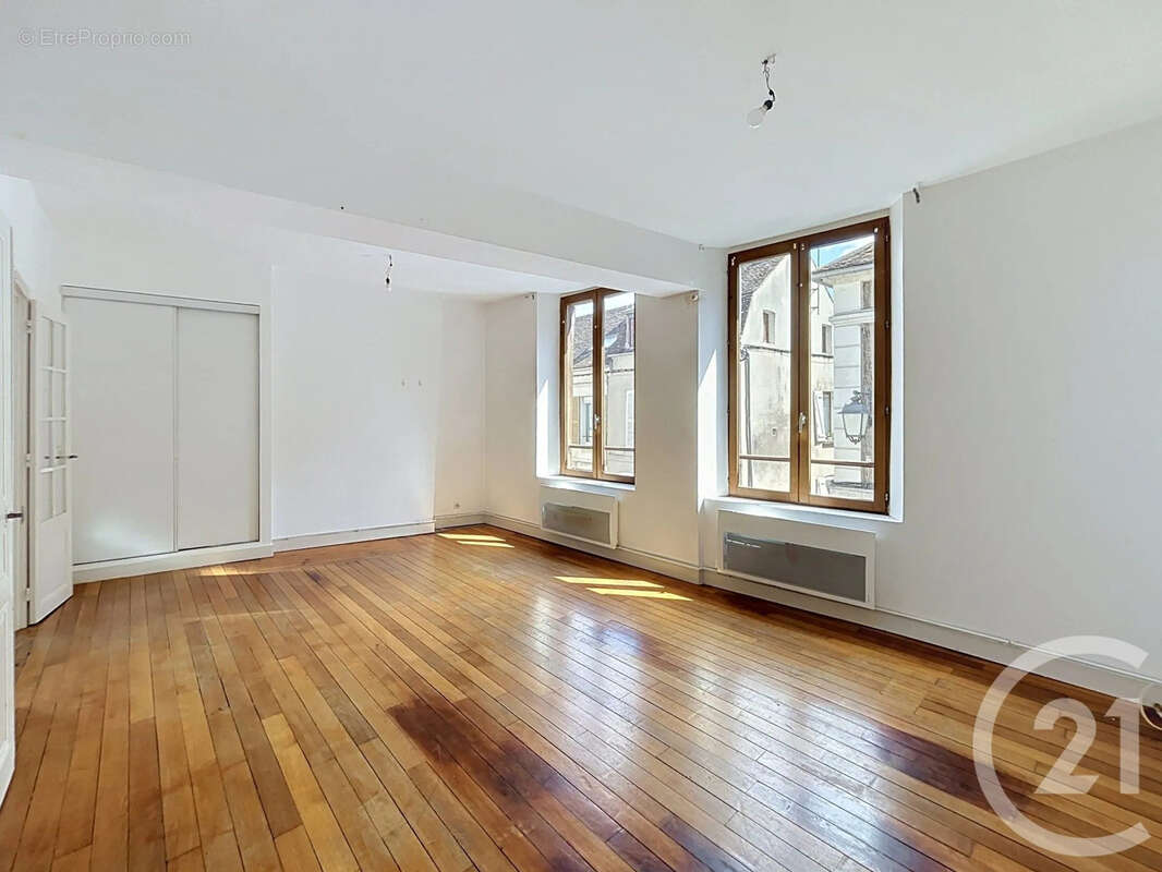 Appartement 76 m² à Sens  - photo 2