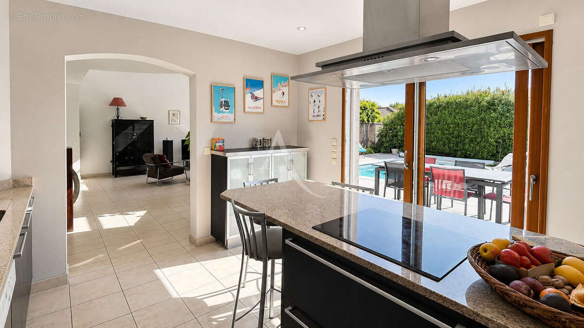 Maison Contemporaine de 171 m²  avec piscine et double garage - Longchamp/Gaudinière - photo 5