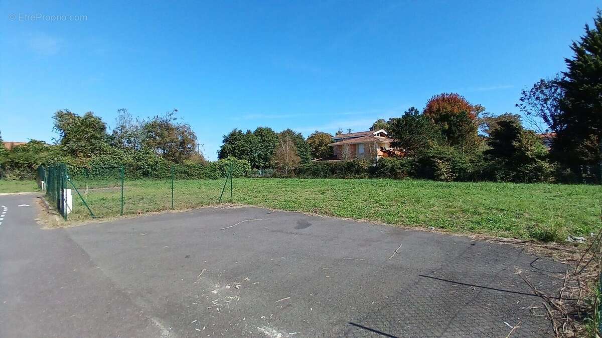 Reste 4 lots à bâtir - terrains sur Dax centre - Disponibilité immédiate - photo 12