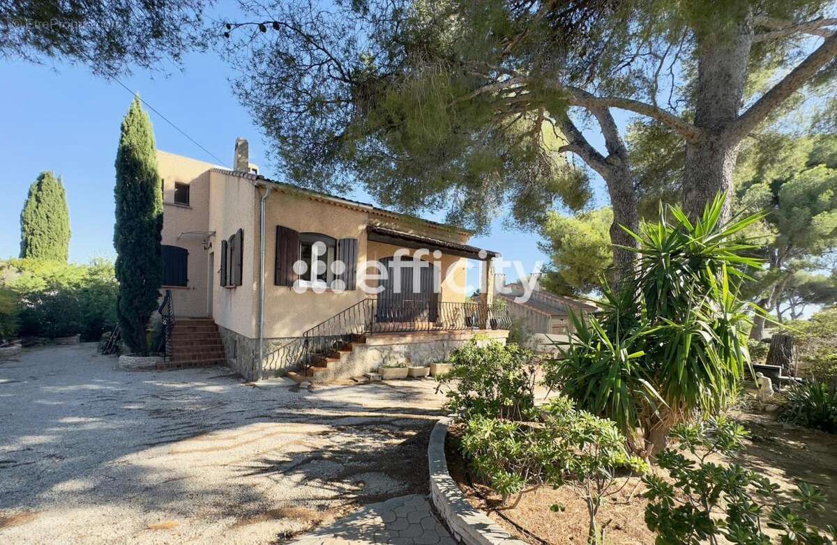 Maison à SAUSSET-LES-PINS