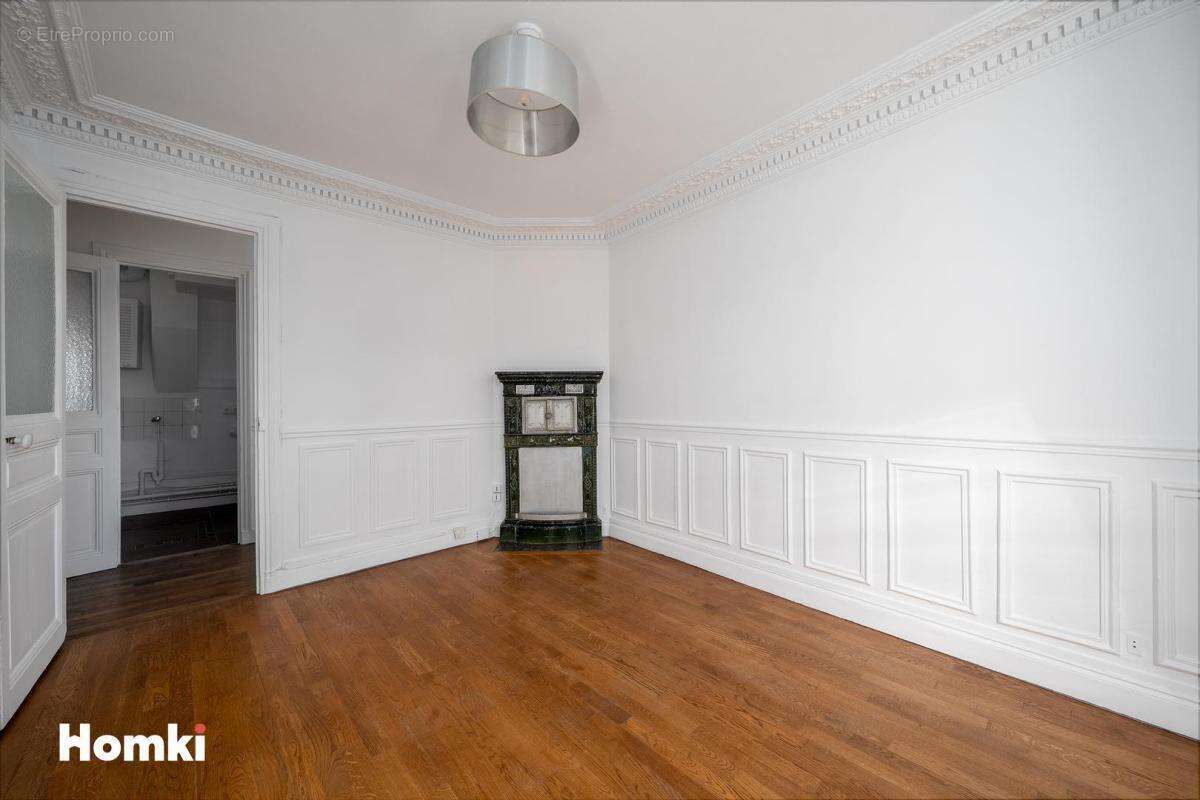 Appartement à PARIS-18E