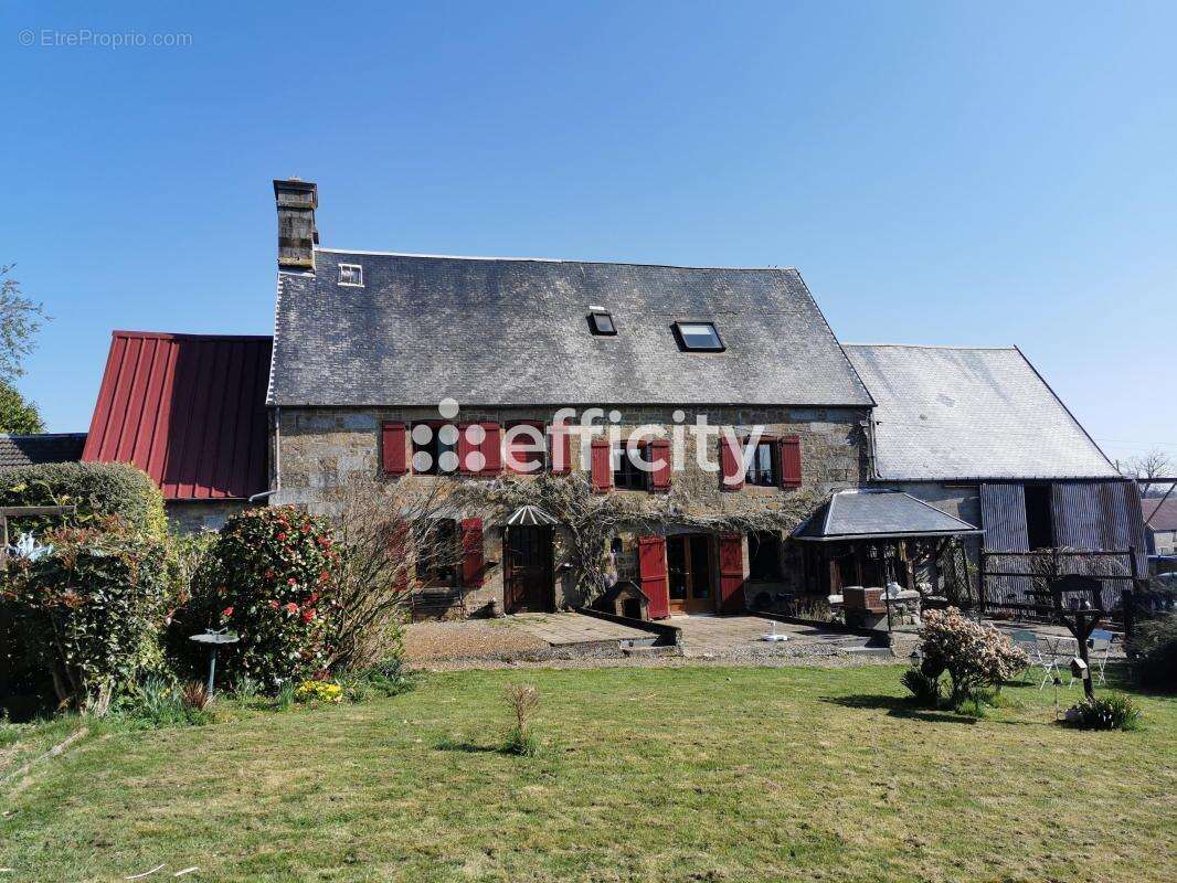 Maison à SAINT-SEVER-CALVADOS