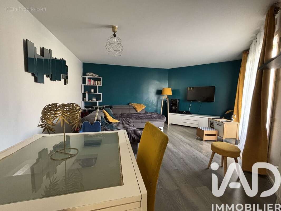 Appartement 65 m² à Torcy  - photo 2