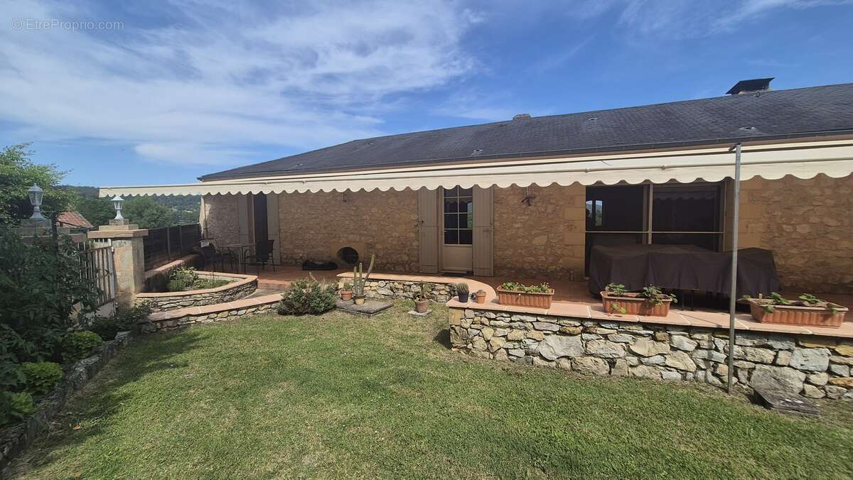 Maison à SAINT-CYPRIEN