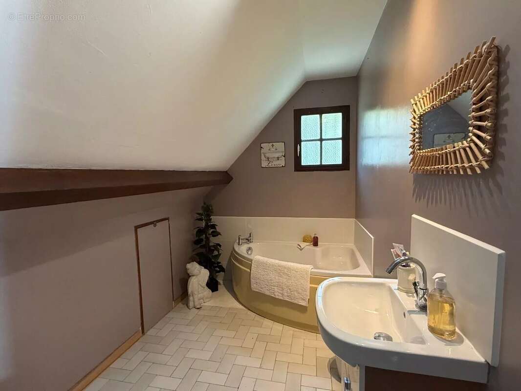 Maison à SAUVETERRE-DE-BEARN