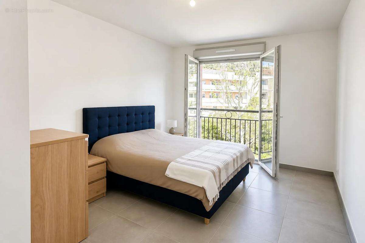 Appartement 3 pièces, terrasse et garage, Bormes - photo 9