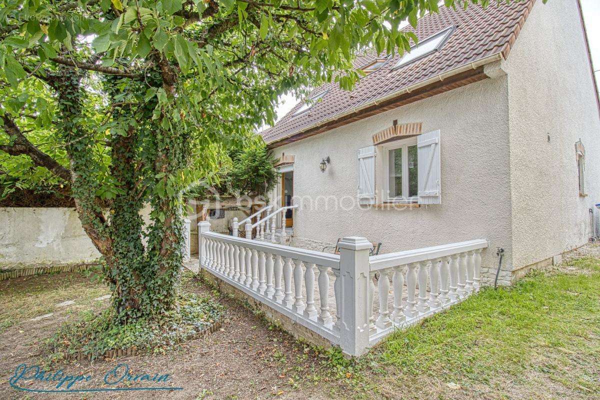 Maison à GOUSSAINVILLE