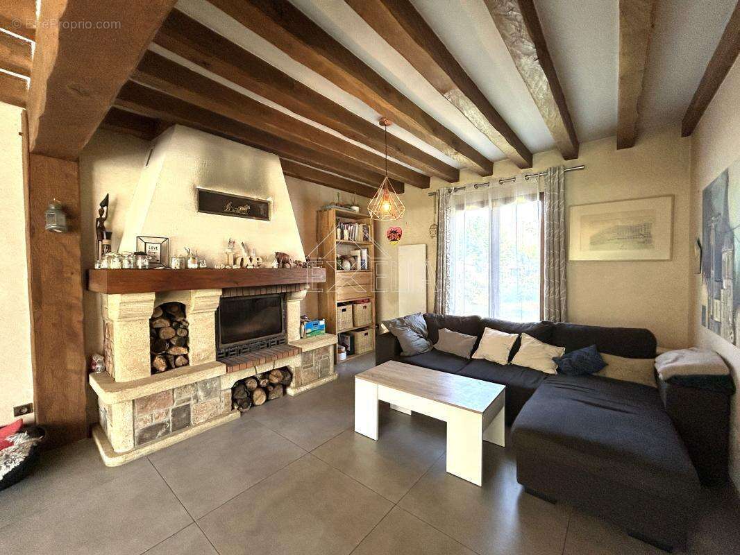 Maison à ROSNY-SUR-SEINE