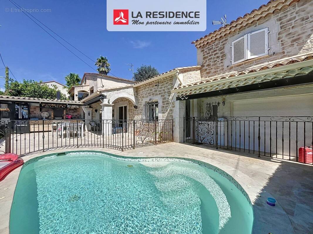 Maison à CAGNES-SUR-MER