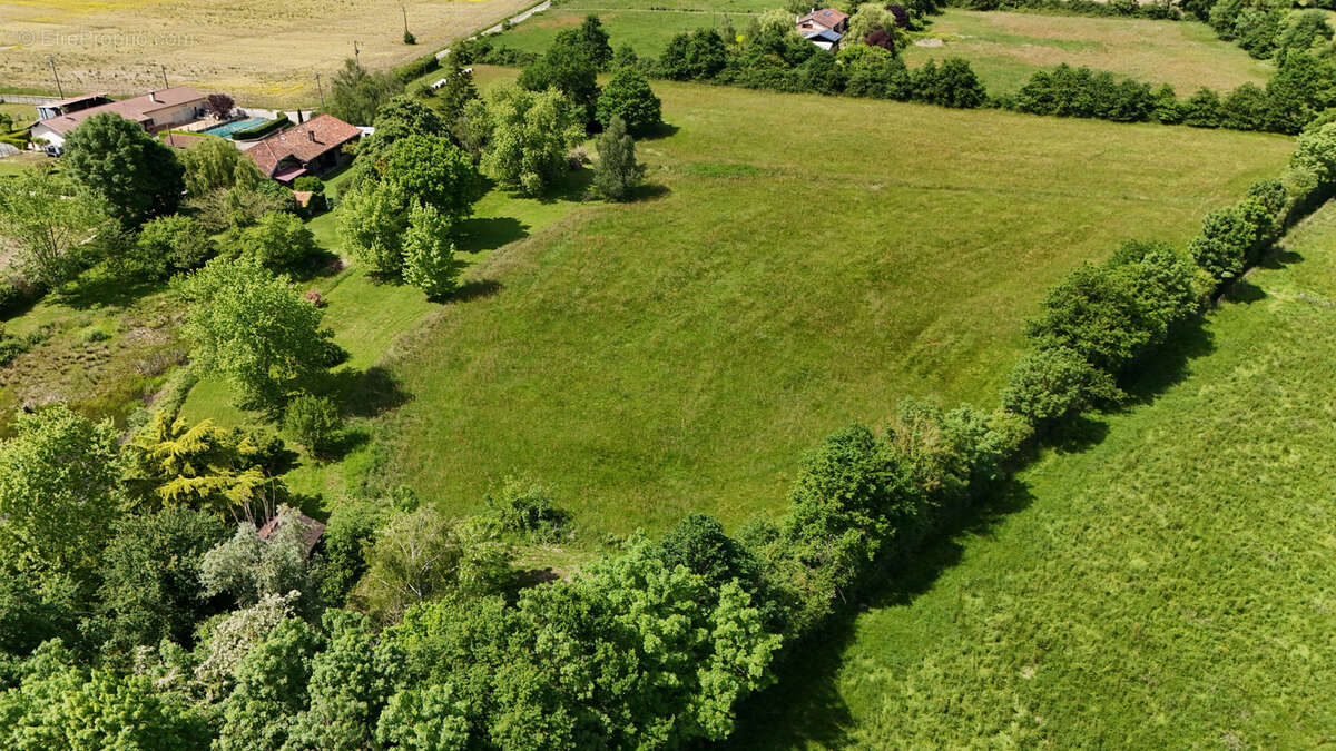Maison à CHANOZ-CHATENAY
