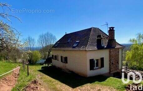 Photo 2 - Maison à COLLONGES-LA-ROUGE