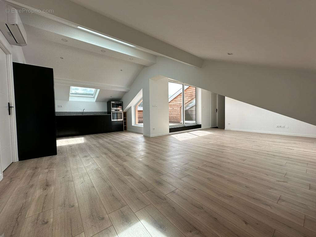 Appartement à SAINT-ETIENNE
