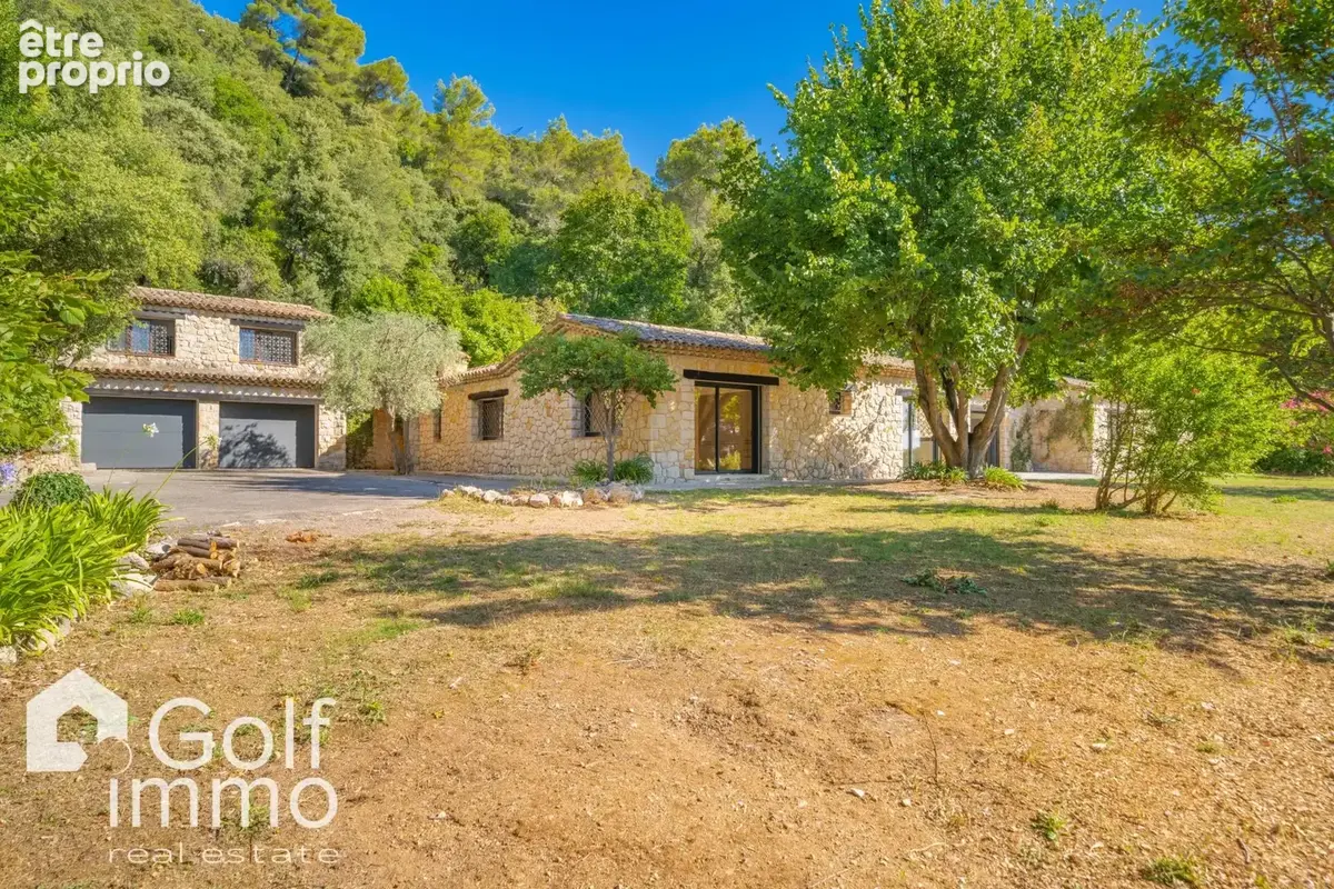 Villa de charme en pierre  plain-pied  300 m² 7000 m² du terrain  Piscine balinaise - photo 5