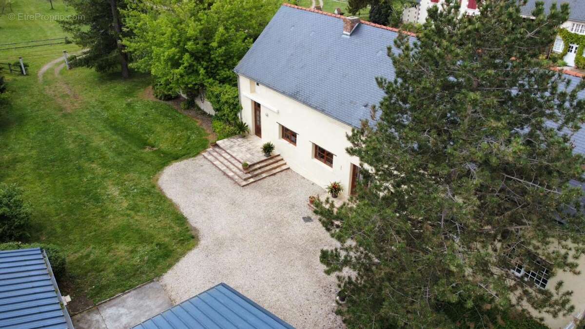 Domaine rare & isolé sur 10 hectares au milieu des champs - 1h30 de paris , parfait pour elevage, permaculture ou simplement viv - photo 16