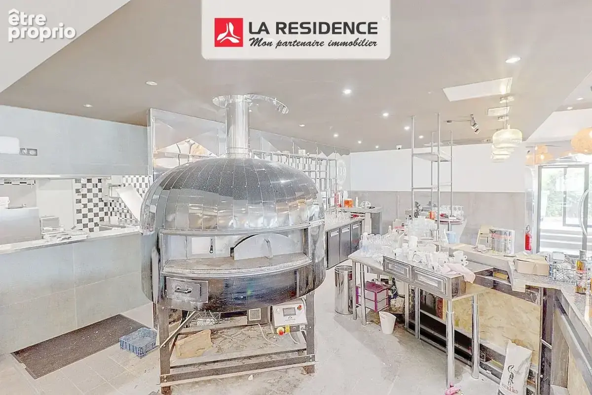 Commerce 438 m² à vendre à Frejus (83600) - photo 5