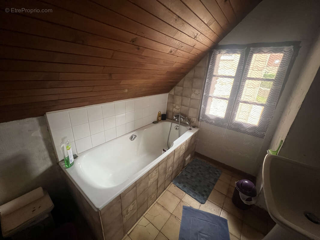 Maison à MONTBERTHAULT