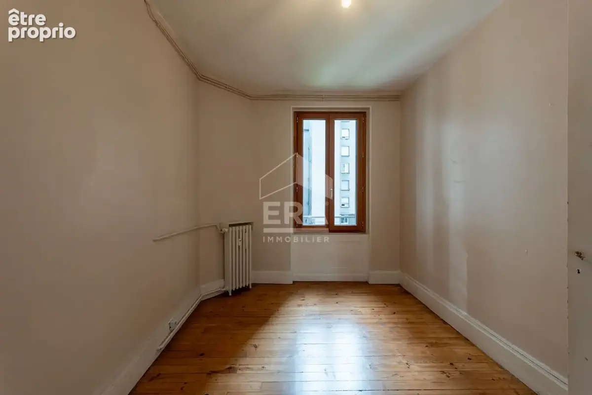 Appartement 68m² à saint-étienne - photo 10