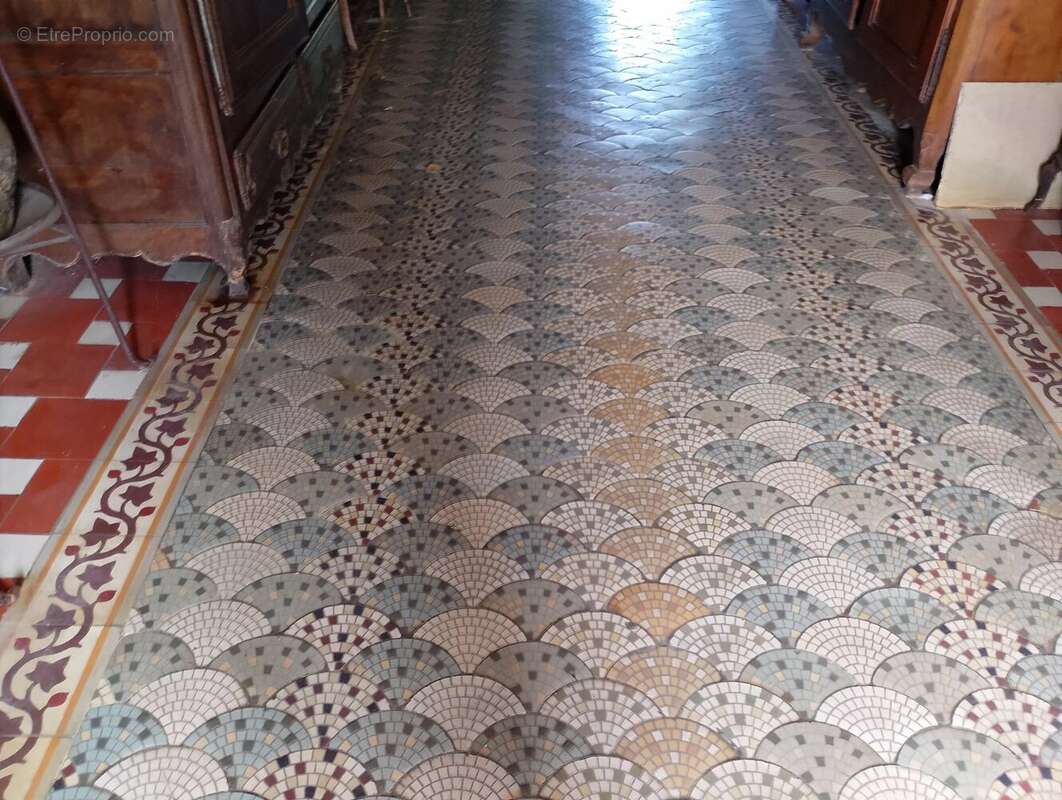 Maison à BAIGNES-SAINTE-RADEGONDE