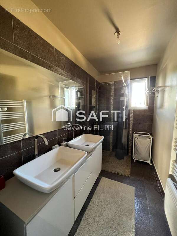 Photo 9 - Maison à LE MUY