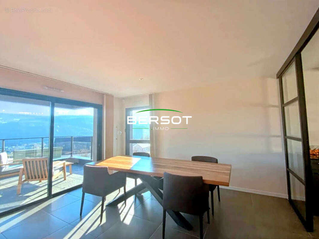 Appartement à VILLERS-LE-LAC