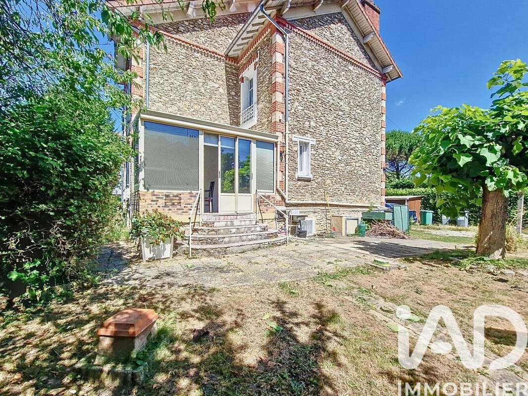 Photo 2 - Maison à SAINT-FARGEAU-PONTHIERRY