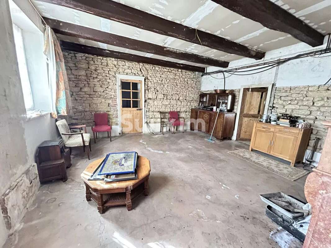 Maison à DRAMBON