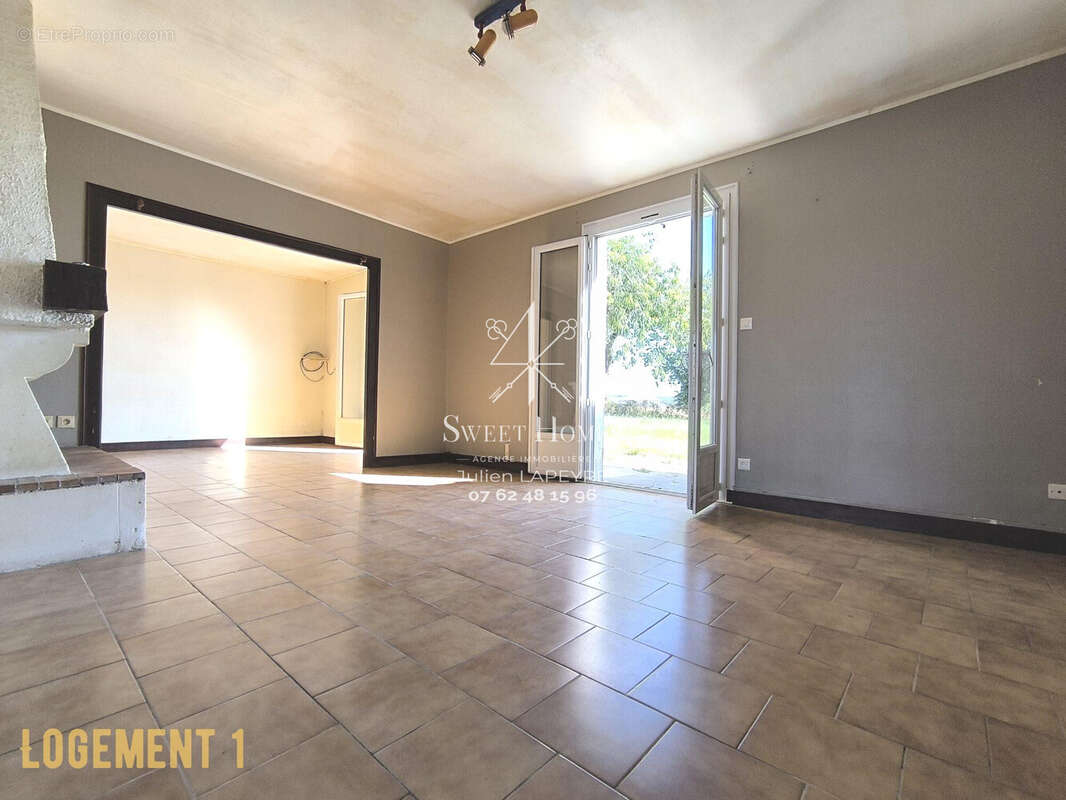 Maison à ROULLET-SAINT-ESTEPHE