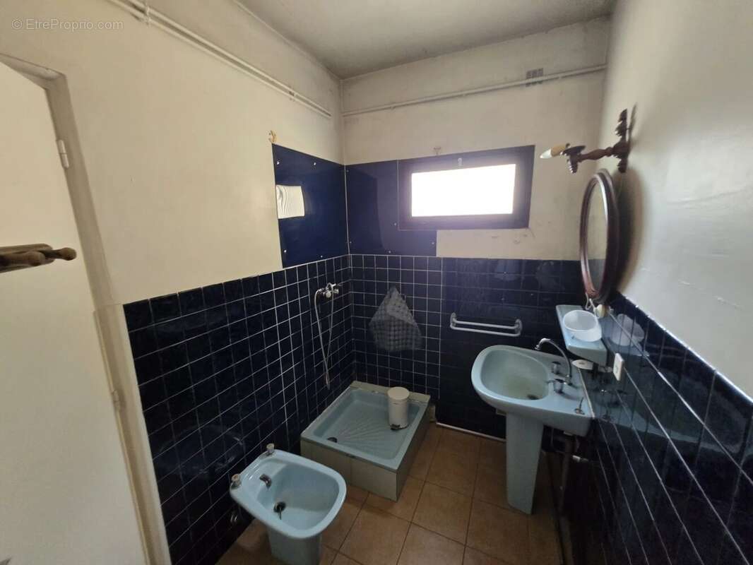 NICE LA MADELEINE – Grand F1 de 40,80 m² avec cave – Parking en option - photo 6