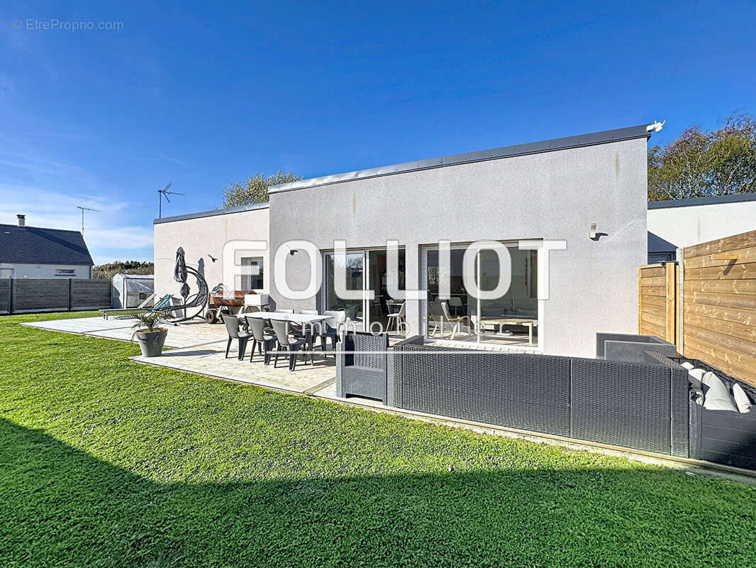 Maison à GOUVILLE-SUR-MER