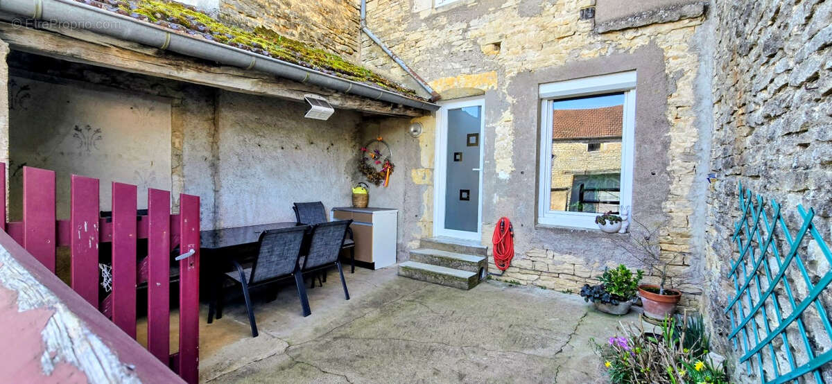 Maison à CHAMPLITTE