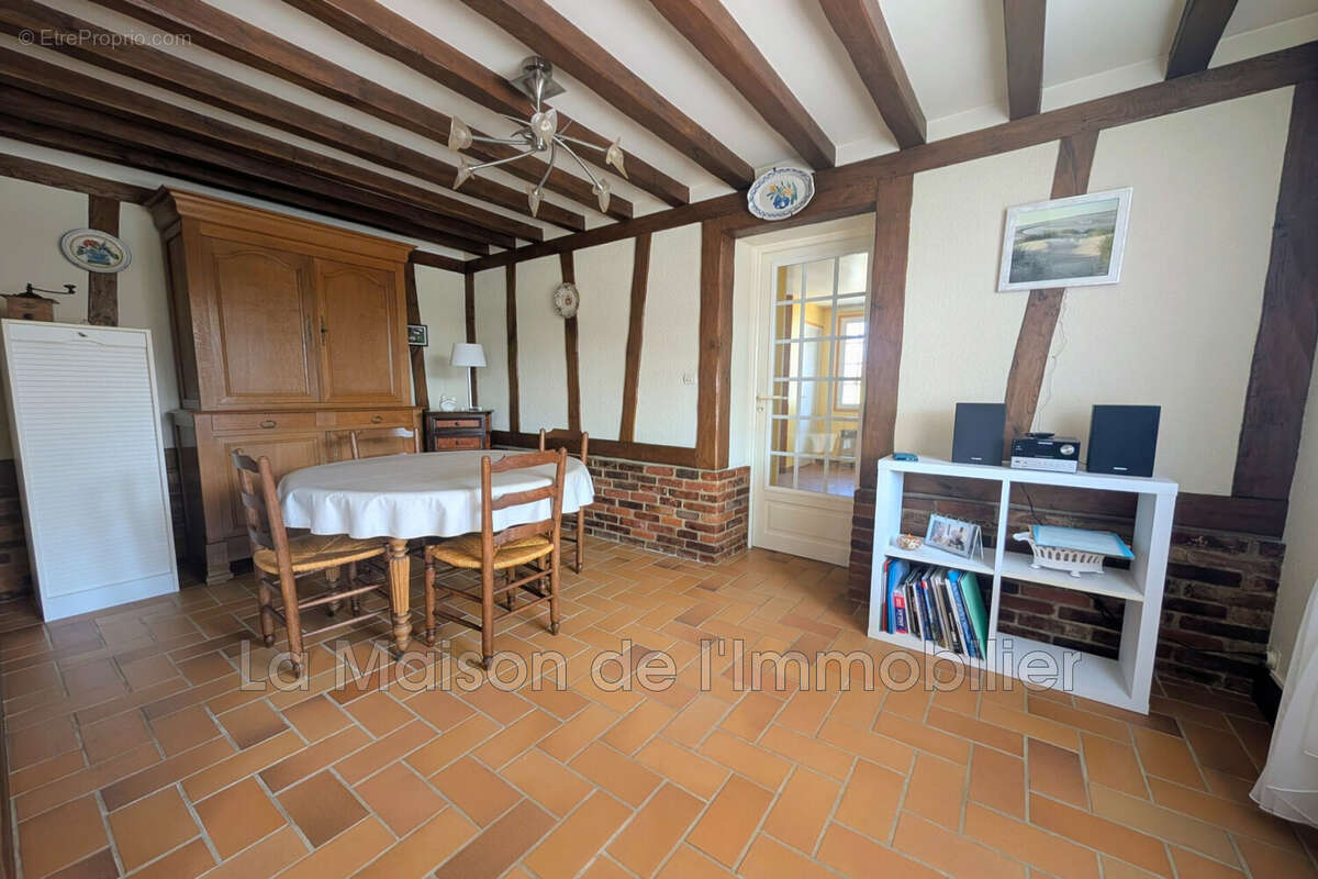 Maison à FLEURY-SUR-ANDELLE