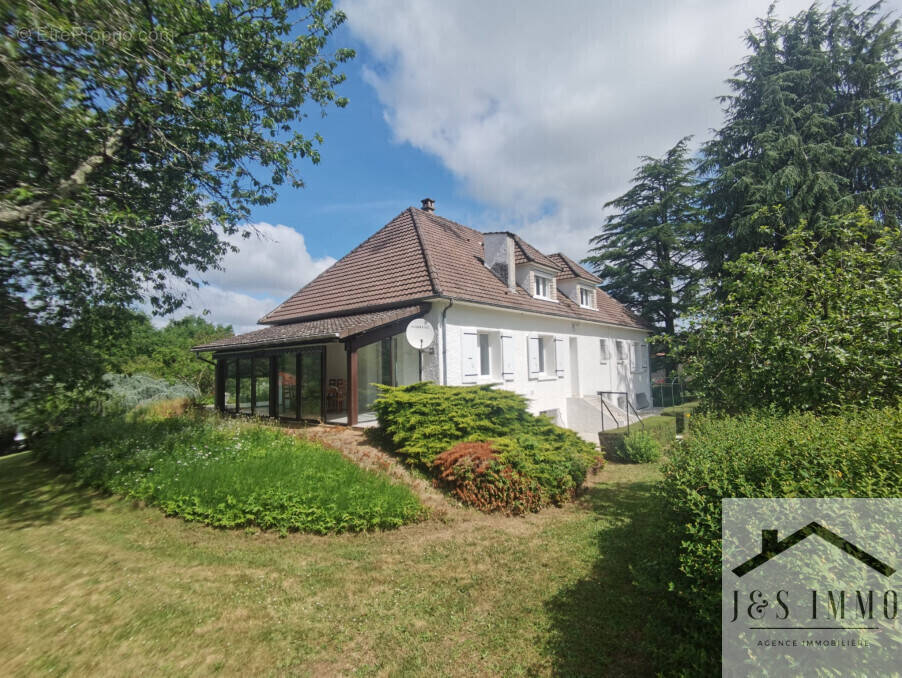 Maison à CHASSENEUIL-SUR-BONNIEURE