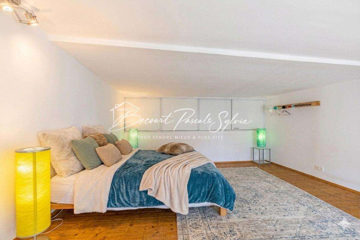 Appartement à BEAUMES-DE-VENISE