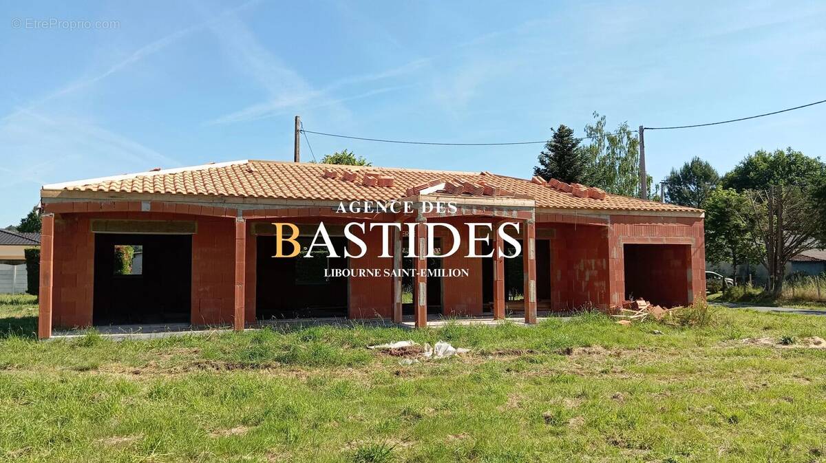 Maison à MONTPON-MENESTEROL