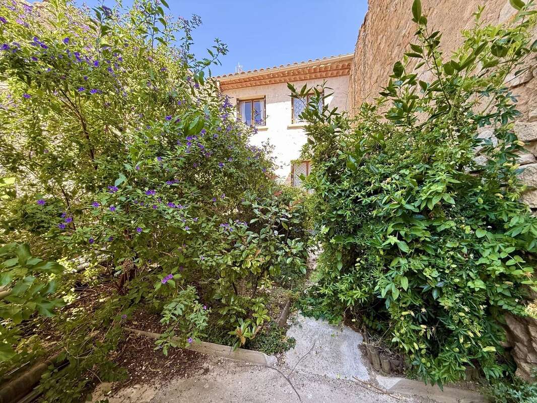 Maison à ROQUEFORT-DES-CORBIERES
