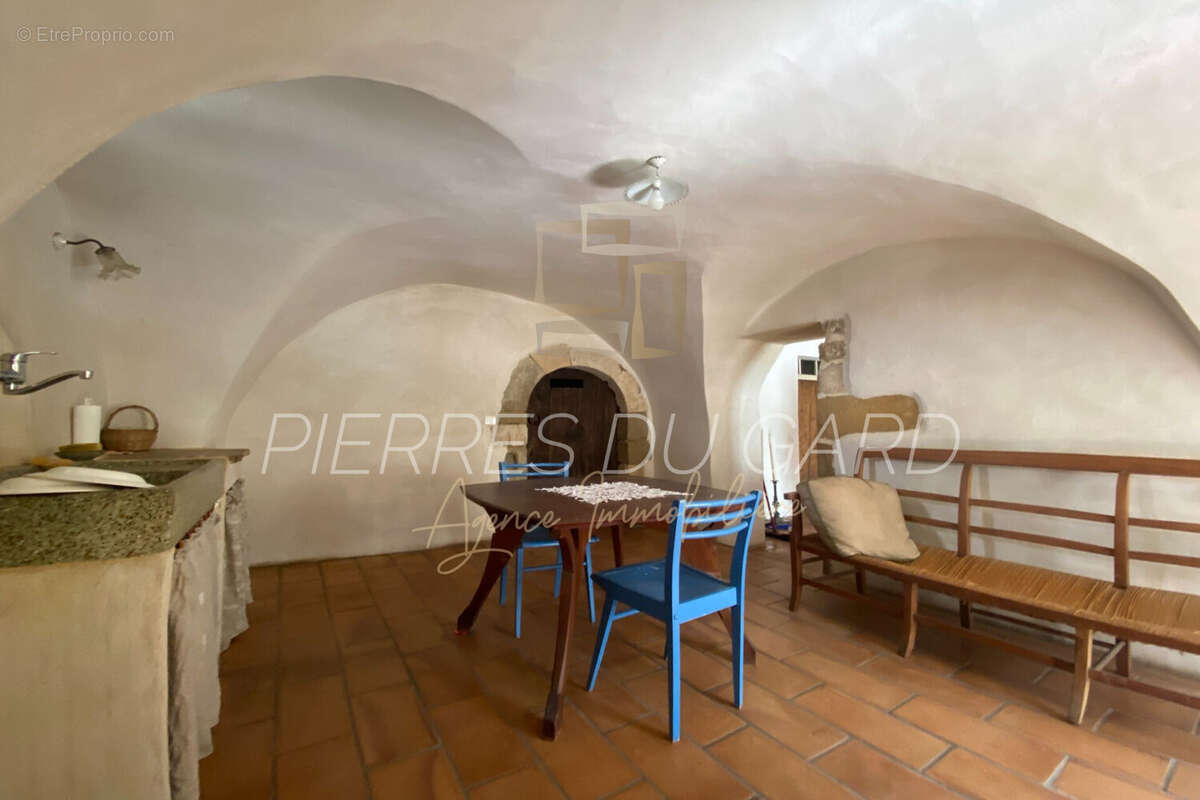 Maison à GARRIGUES-SAINTE-EULALIE