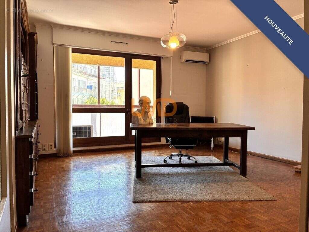 Appartement à MARSEILLE-6E