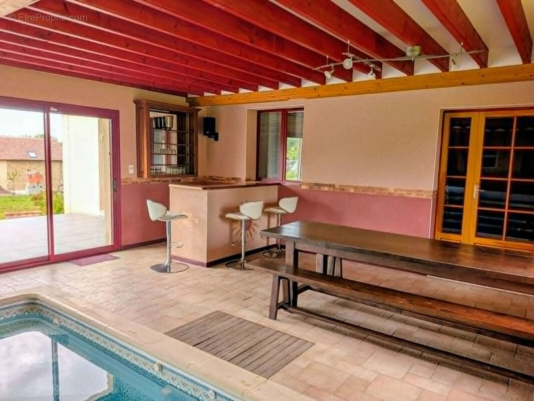 Maison 7 pièces avec piscine intérieure -  220 m2 - photo 11