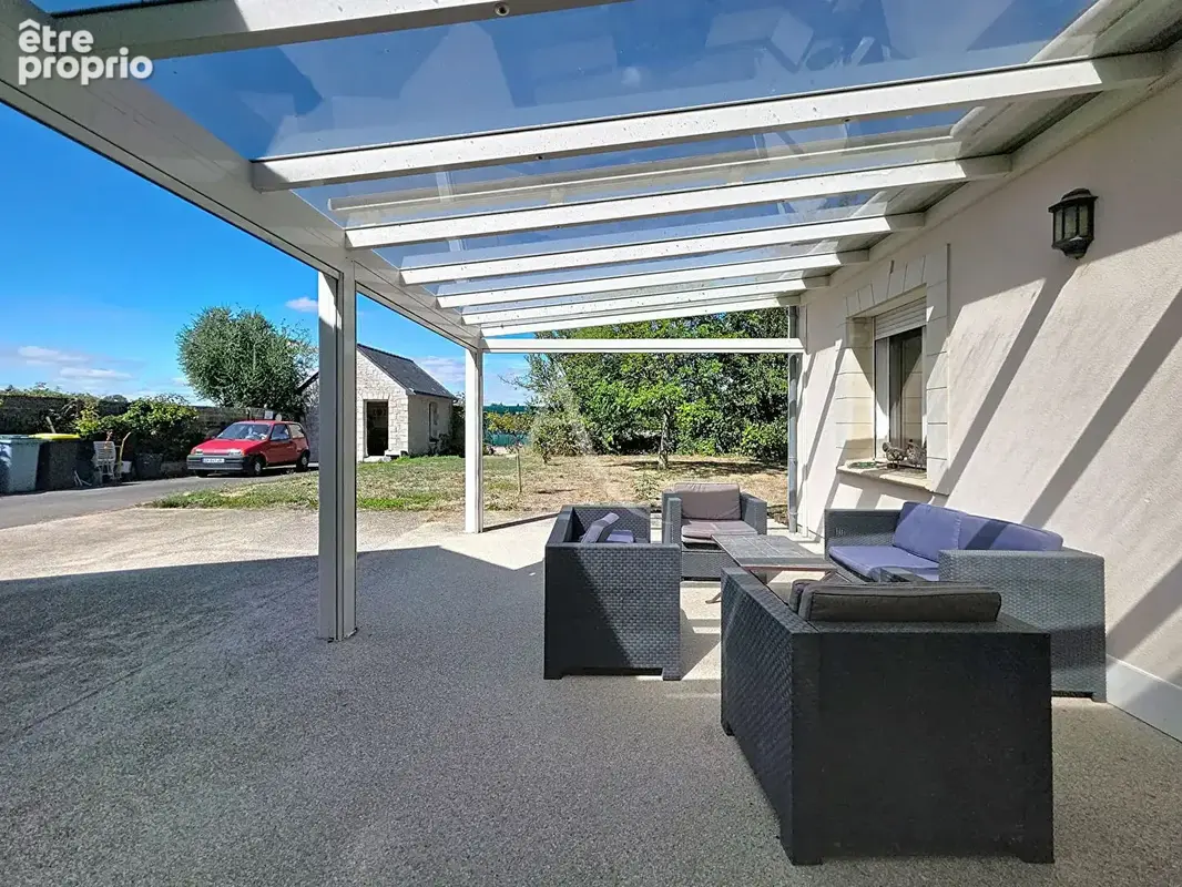Maison de plain pied de 192m²  Saint-Jean-De-Linières - photo 12
