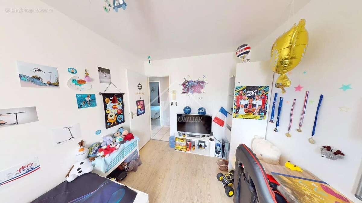 Maison à CHAREIL-CINTRAT